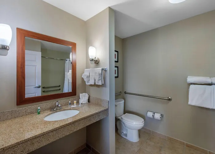 Comfort Suites Sarasota- Siesta Key